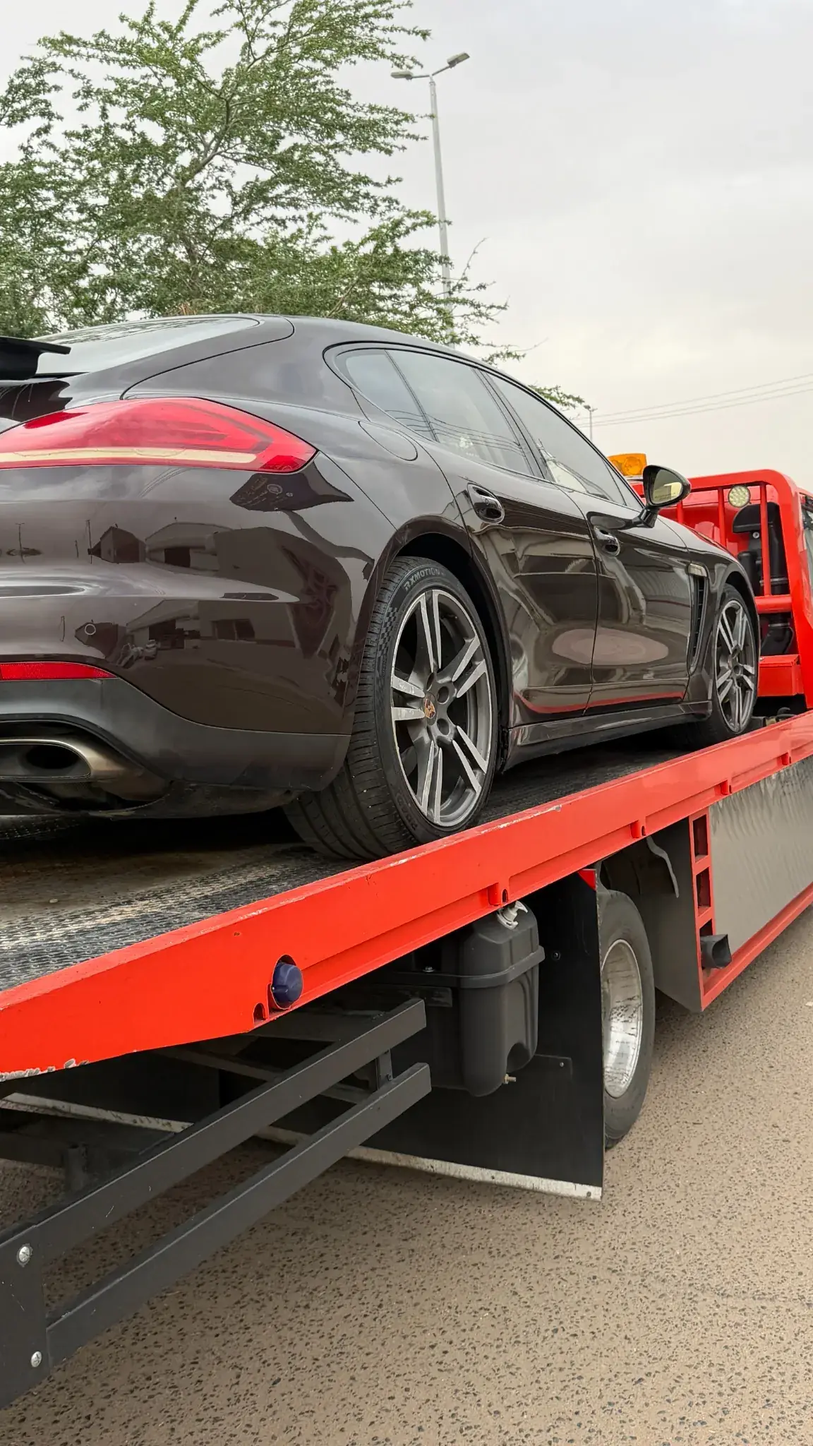 نقل سيارات بين المدن من وإلى دومة الجندل — سطحة هيدروليك